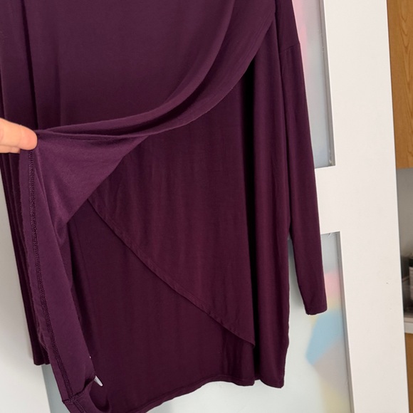 Women's V-Neck Long Sleeve Tunic - Deep Wine - Picture 4 of 4